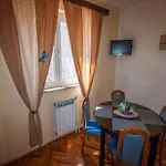Amalia * Ζαντάρ