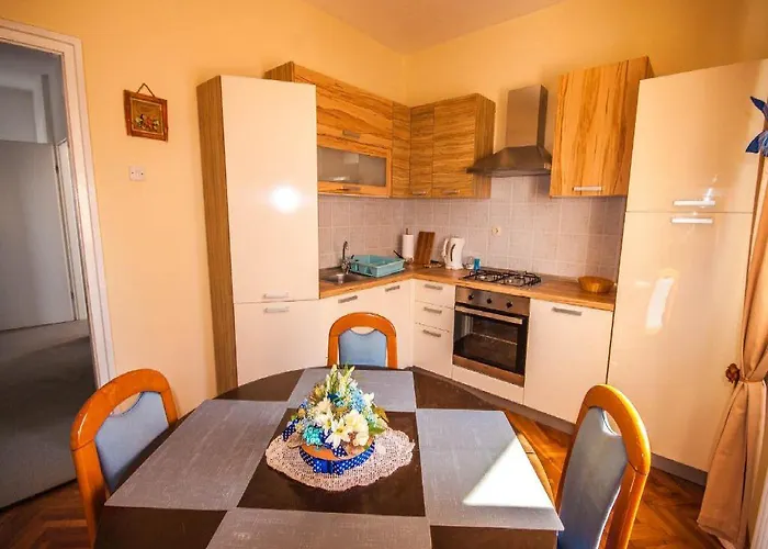 דירה Amalia זאדאר